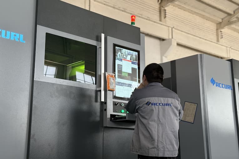 Bei Accurl erleben Sie hervorragenden Service und modernste Technologie. Kundenzufriedenheit steht im Mittelpunkt unserer Arbeit.