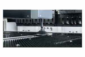 Was sind die typischen Anwendungsszenarien einer CNC-Biegemaschine?